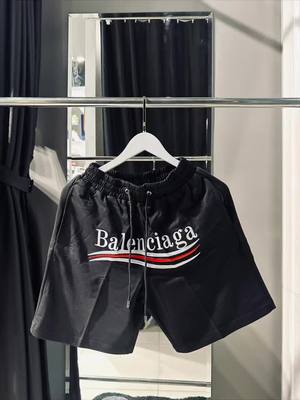 A post by @dayprostore1 on TikTok caption: Balenciaga shorts emm nas😍#dayprostore #coolshop #bestquality #premiumquality #shorts #foryoupage 