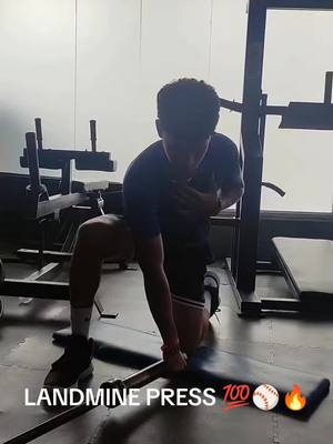 A post by @thedoctorbaseball on TikTok caption: LANDMINE PRESS 💯⚾🦾🔥 Loading....... Athlete @kelvinpellin  • 🎥 @digitalbaseball19 ⚾ @thedoctorbaseball ⚾ @melvinpellin • • #baseballislife #baseballavenezuela #beisbol #godisgood #staystrong #stayhumble #baseballacademy #baseballmarketing #baseballgame #baseballislife #baseball #goldglove #wilsona2000 #battingpractice #battingdrills #battingtips