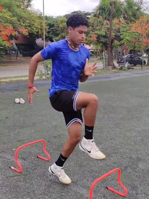 A post by @thedoctorbaseball on TikTok caption: 🅰🅲🅲🅴🅻🅴🆁🅰🆃🅸🅾🅽 & 🆂🅿🅴🅴🅳 • Athlete @kelvinpellin  🎥. @Digital Baseball @Melvin Pellin • #baseballislife #baseballavenezuela #beisbol #godisgood #staystrong #stayhumble #baseballacademy #baseballmarketing #baseballgame #baseballislife #baseball #goldglove #wilsona2000 #battingpractice #battingdrills #battingtips 