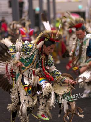 A post by @suite1491_clips on TikTok caption: Men's Traditional Contest Powwow Dancing | Crowhop 🐦‍⬛ style song #powwowlife #powwowtrail #nativeamerican #nativeamericanmusic #indigenous #FirstNations #nativepeople #IndigenousTikTok #powwowvibes #powwow 