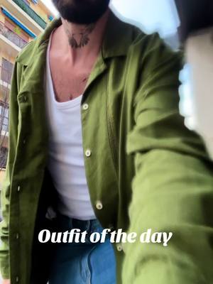 A post by @jf.pdr on TikTok caption: Tenue du jour ! #gay #gayfrance🇫🇷 #outfit #OOTD 