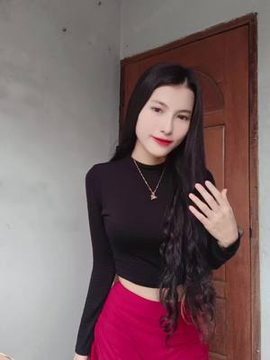 A post by @ on TikTok caption: 1,2,3 let's go 💃🖤 #foryou #foryourpage #fypviral #fypppp 