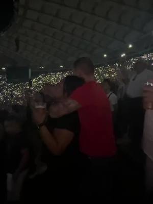 A post by @bibby191 on TikTok caption: #MAXFOREVER #maxpezzali #883 #stadi2024 #concerto #Love #couple 