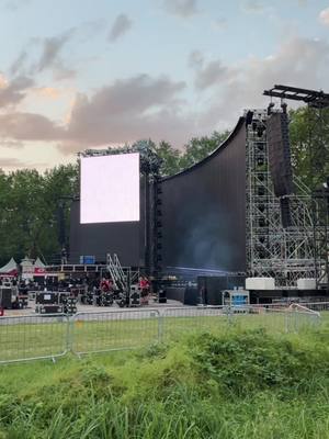 A post by @axelgrmd on TikTok caption: @Chambord Live, c’est dans 24 heures 😍📸 #concert #chambord #davidguetta #fyp #chambordlive #pourtoi 