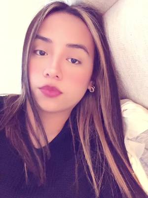 A post by @beaaleshka on TikTok caption: un beso💋 #foryou #paratii #foryoupage 