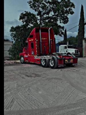 A post by @charlyrojas0308 on TikTok caption: 🙏🏽❤️ #atardecerplantilla #fyp  #viral  #transportesrojas🐔  #trailerosmexicanos🇲🇽💯😎  #trailerosdecorazon #capcut 