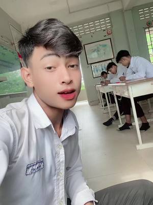 A post by @cv0k168 on TikTok caption: ប្រពន្ធកំសត់🤧❤️ #cv0k #foryou #highlight #dia 