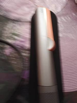 A post by @mariadandrea421 on TikTok caption: #dyson #❤️❤️❤️ 