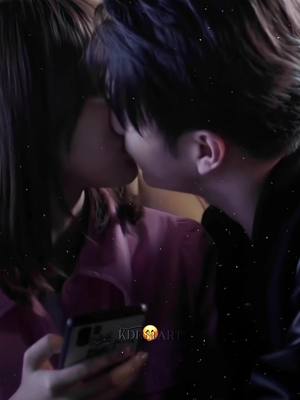 A post by @kdrstart on TikTok caption: los amo tanto 😭😭 || #fallingintoyoursmile #tongyao #lusicheng #xukai #chengxiao #cdrama #viral #edit #foryou #fyp sp: #fiysscenepack ig #kdramaedit 