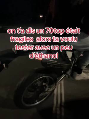 A post by @iro94 on TikTok caption: C’est solide je peu le confirmer sa  #flammes#70top#ethanol#honda#crm#hm#moto