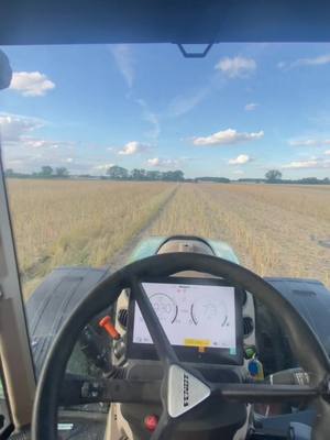 A post by @egillet698 on TikTok caption: ❤️🫵🏻 #fendtpower #agriculture #tracteur #pourtoi 