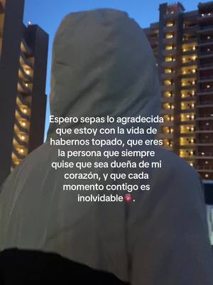 A post by @montserrat02146 on TikTok caption: #novios #rockypoint #boyfriend #viral 