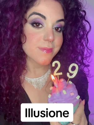 A post by @debi.senpai on TikTok caption: Hey è il mio compleanno! 👉👈 #illusionmakeup #makeup #opticalillusion 