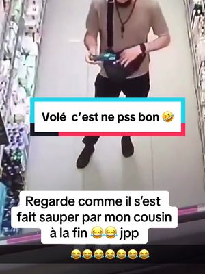 A post by @rsk__697 on TikTok caption: Regarde comme il s’est fait sauper par mon cousin à la fin 😂😂 jpp  #guineenne224🇬🇳 #fyp #viralvideo #abidjan225🇨🇮 #guinee🇬🇳🇬🇳 #viral #ldybala674 #algeria #francetiktok🇫🇷 #lyon #6ix9ine #moritania🇲🇷 #humour #🤣🤣🤣 