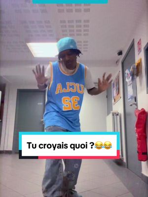 A post by @rsk__697 on TikTok caption: Tu viens du diaspora on a rien a foutre 🤣😂😂 rayy cette musique 🤣🤣 #guineenne224🇬🇳 #fyp #abidjan225🇨🇮 #guinee🇬🇳🇬🇳 #conakryguinea🇬🇳🇬🇳🇬🇳 #francetiktok🇫🇷 #viral #ldybala674 #tiktok 