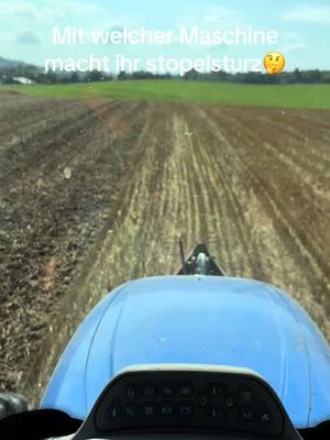 A post by @mfstihlpenn on TikTok caption: #landwirtschaft #getreideabkommen #newholland 