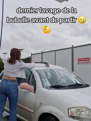 A post by @akliia on TikTok caption: place à la nouvelle 🥰🖤#fyp #pourtoi #car #voiture #fypシ #c3bubulle #newcar #nouvellevoiture 