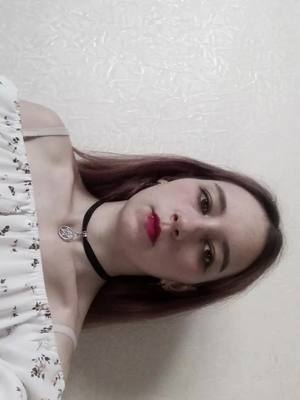 A post by @fors_bl on TikTok caption: #girlfriend #bisexual🏳️‍🌈 #рек #тренды #рекомендации 