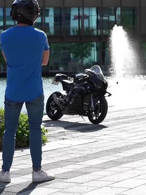 A post by @gmw_official on TikTok caption: #biketok #bikelife #moto #motorcycle 