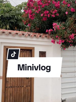 A post by @_hijpen_ on TikTok caption: En dag i Malaga 🇪🇸 #minivlog#Vlog#vlogg#malaga#spania#spain#endag#blimedmeg#myday#oneday#comewithme#fun#day#reise#ferie#travel#gøy