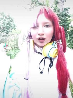 A post by @yzcreative_lry_gchazy on TikTok caption: #CapCut #cosplay #Uta #onepiece 