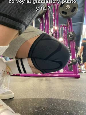 A post by @lehonnels on TikTok caption: Voy y punto #motive #fitness 