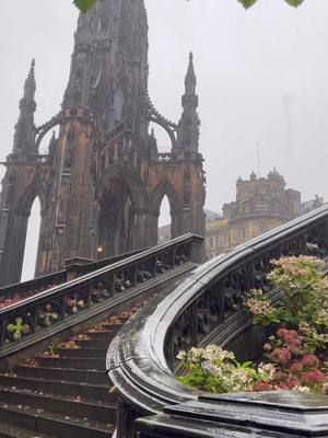 A post by @iangblack on TikTok caption: Edinburgh’s Scott Monument ⚜️💙🏴󠁧󠁢󠁳󠁣󠁴󠁿 #edinburgh #Scotland #visitscotland #harrypotter #castle #voldemort #gothic #visitedinburgh #britain #london #diagonalley #outlander #braveheart 