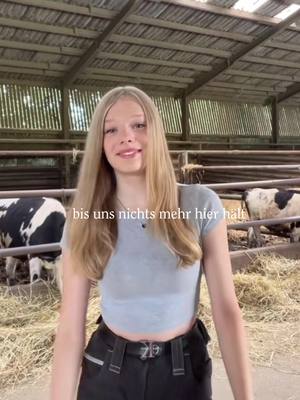 A post by @mirja.vd on TikTok caption: #CapCut #mädcheninderlandwirtschaft #landwirtschaftverbindet #landwirtschaftausleidenschaft #fypシ #engelbertstrauss #germangirls #fürlandwirtschaft #niedersachsen #blondehaare #fyp #2024 