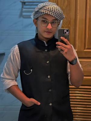 A post by @alextun4 on TikTok caption: Jumma Mubarak ❣️🕋🤲🏻   #tunhtet😊😊 #foryou #capcut #nasheed #jummamubarak #fypシ #CapCut 