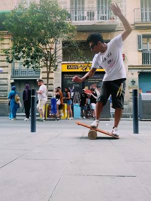 A post by @armandoalvarez1 on TikTok caption: 🍾🏄🏽‍♂️🥳 #balanceboardtricks #balanceboard 