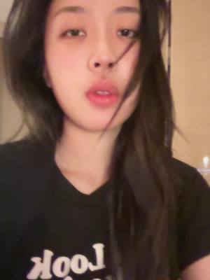 A post by @youngji_02 on TikTok caption: 😝