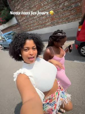 A post by @nilla_shry on TikTok caption: Monaco tous les jours 🤣