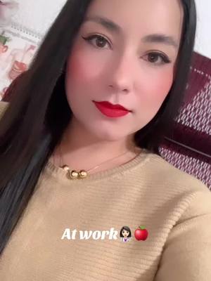 A post by @nutriologa.rosycacho on TikTok caption: #nutriologa #work #beauty #style 