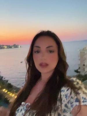 A post by @dobrinadimova on TikTok caption: #foryou #albani🇦🇱 #holiday 