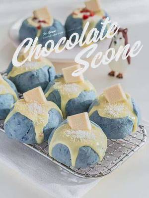 A post by @foodievoyager08 on TikTok caption: Blue Coconut White Chocolate Scones🍞 Blueberry Cheese Filling ~ Multiple flavors, super delicious, simple and zero difficulty scone, beautiful and delicious ~ 😋 ✨Ingredients: Scones: 150g low-gluten flour, 4g baking powder, 40g sugar, 1g salt 40g butter, 85g milk, butterfly pea filling: cream cheese #chocolatecovered #with cream cheese icing #creamcheesefrosting #with cream cheese icing #chocolate cream cheese #cream cheese icing #cream cheese filling 