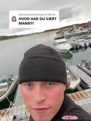 A post by @bareoven on TikTok caption: Svarer @Hei du Gjett hvor jeg er, dere hakke peiling. «KOM!» NY SINGLE UTE 9. AUGUST🔥🔥🔥#bareoven #kom #nymusikk #norskmusikk #fyp #turistsompromotererlåt 