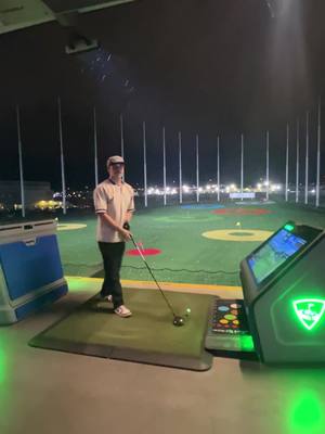 A post by @spencer.wilks on TikTok caption: @Madison Ahlstrom im in my influencer phase #topgolf 