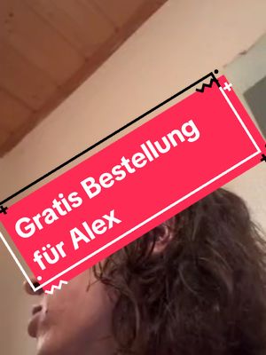 A post by @ellallii89 on TikTok caption: Hättet ihr das Essen angenommen?😅#alexderyogi #fyp #fyppppppppppppppppppppppp 