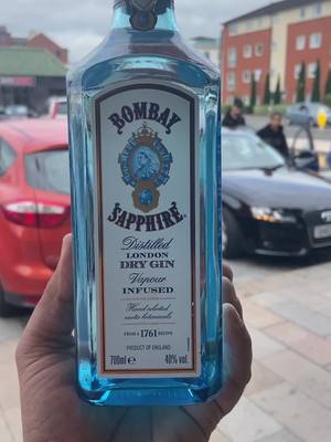 A post by @lala786uk on TikTok caption: Bombay sapphire#bombaysapphire #uk #sharbi #foryoupage #foryou #lala @Ammy virk 