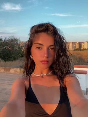 A post by @giorgiacacici on TikTok caption: nel mare della mia calabria 🩵🌺