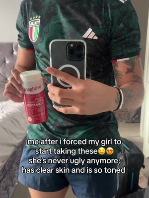 A post by @ascendment on TikTok caption: hahah #girlfriend #girls #ugly #acne #clearskin 