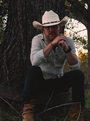 A post by @justinmoore on TikTok caption: In addition to a new song on Friday, I might also have an announcement… 