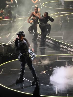 A post by @deftnails on TikTok caption: Missy Elliot ⭐️ #outofthisworld #outofthisworldtour #missyelliott #detroit #concerts 