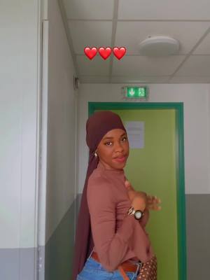 A post by @fatimbarry1995 on TikTok caption: #percersurtiktok #tutorial #conseil  @Fatim@h_B@rry_224🇬🇳  ❤️❤️❤️