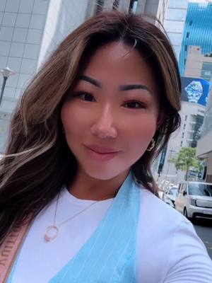 A post by @yummybodies on TikTok caption: #shinebeamclinic #shinebeamgangnam #gangnamclinic #skintreatment #koreanskincare #thermage #juvelook #tightening #lifting @ShineBeam Skin Clinic #southkorea #koreanskincare #thermage #thermageFLX #JUVELOOK #ULTHERA 