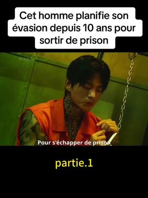 A post by @wangrnybmfp on TikTok caption: Cet homme planifie son évasion depuis 10 ans pour sortir de prison.#movie #film #foryou 