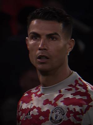 A post by @xotui on TikTok caption: 🇵🇹🐐 | tags: #fyp #viral #goviral #ronaldo 