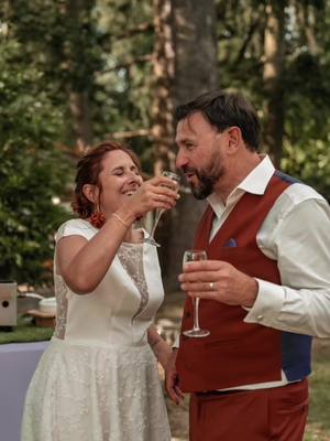 A post by @ on TikTok caption: Un de mes plus beaux mariages ❤️ Simplicité et Amour ! 📸 #shootingphoto #photography #photoshoot #photographer #mariageshooting #weddingtiktok #wedding #weddingday 