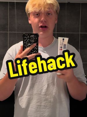 A post by @benteniko on TikTok caption: OMG ‼️ Das verändert alles ‼️‼️ Wer muss das wissen?! #juricore #comedy #LifeHack  so bekommst du immer genug Pasta aus der Zahnpastatube  🎉 absolute Livehack