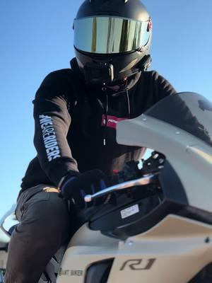 A post by @amt_biker on TikTok caption: Jaime bien ! #pourtoii #yamaha 